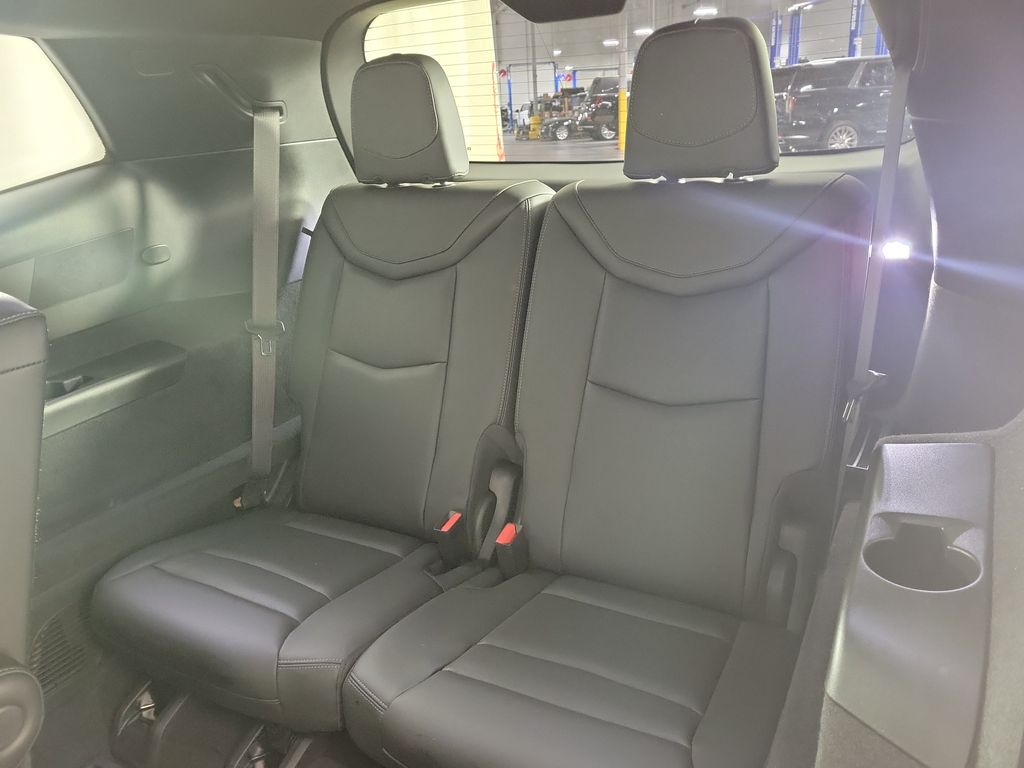 2024 Cadillac XT6 Premium Luxury - 9