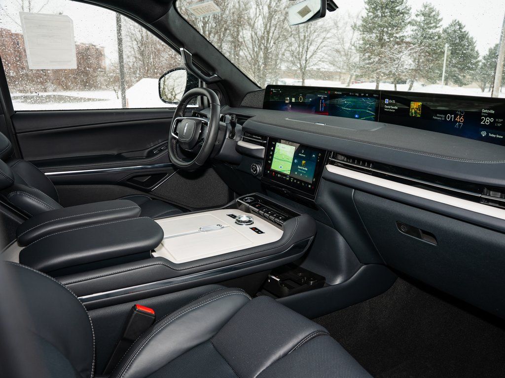 New 2026 White Lincoln Reserve image 40