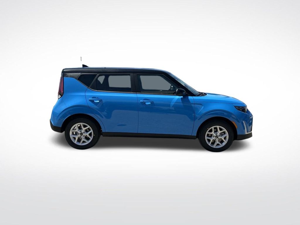 2025 Kia Soul S photo