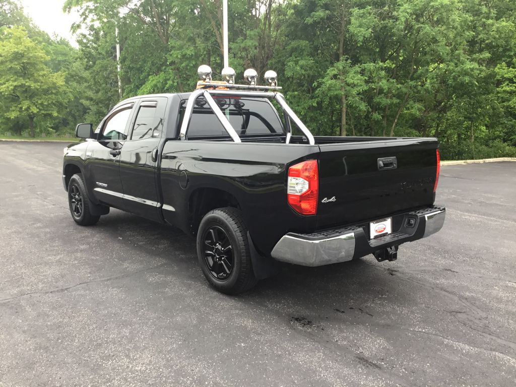 2016 Toyota Tundra SR5 3