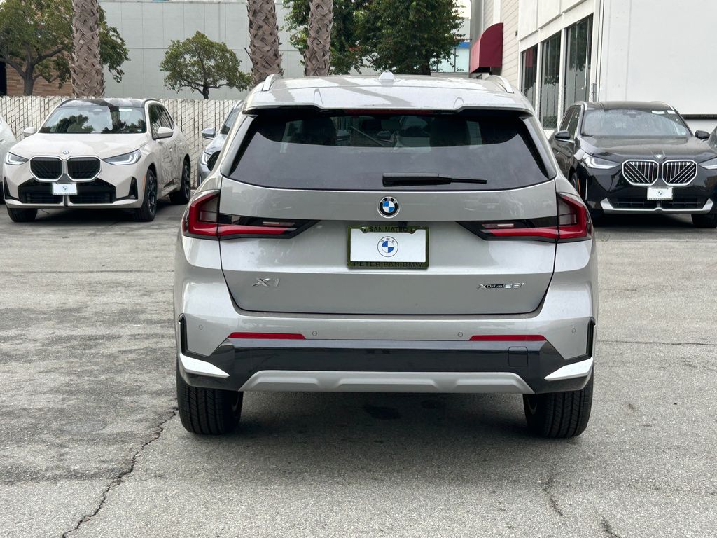 Thumbnail: 2026 BMW X1 - 4