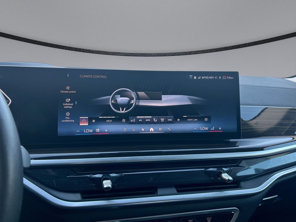 Thumbnail: 2026 BMW X7 - 22