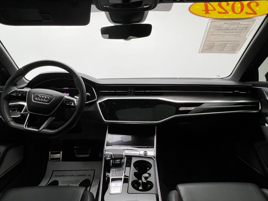 Thumbnail: 2024 Audi RS 6 - 6