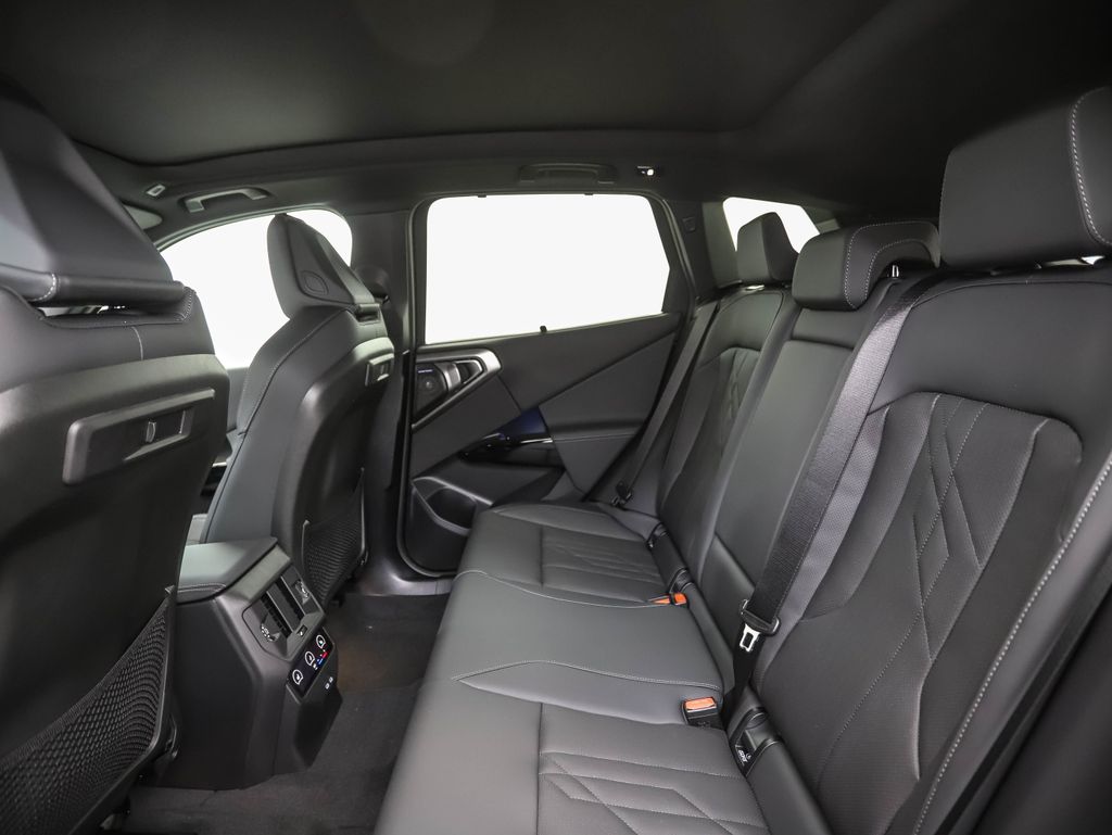 Thumbnail: 2026 BMW X3 - 22