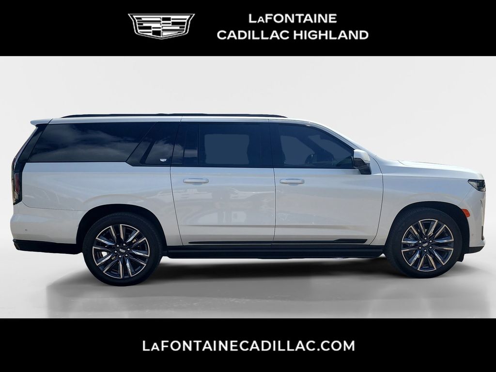 2023 Cadillac Escalade ESV Sport Platinum 8