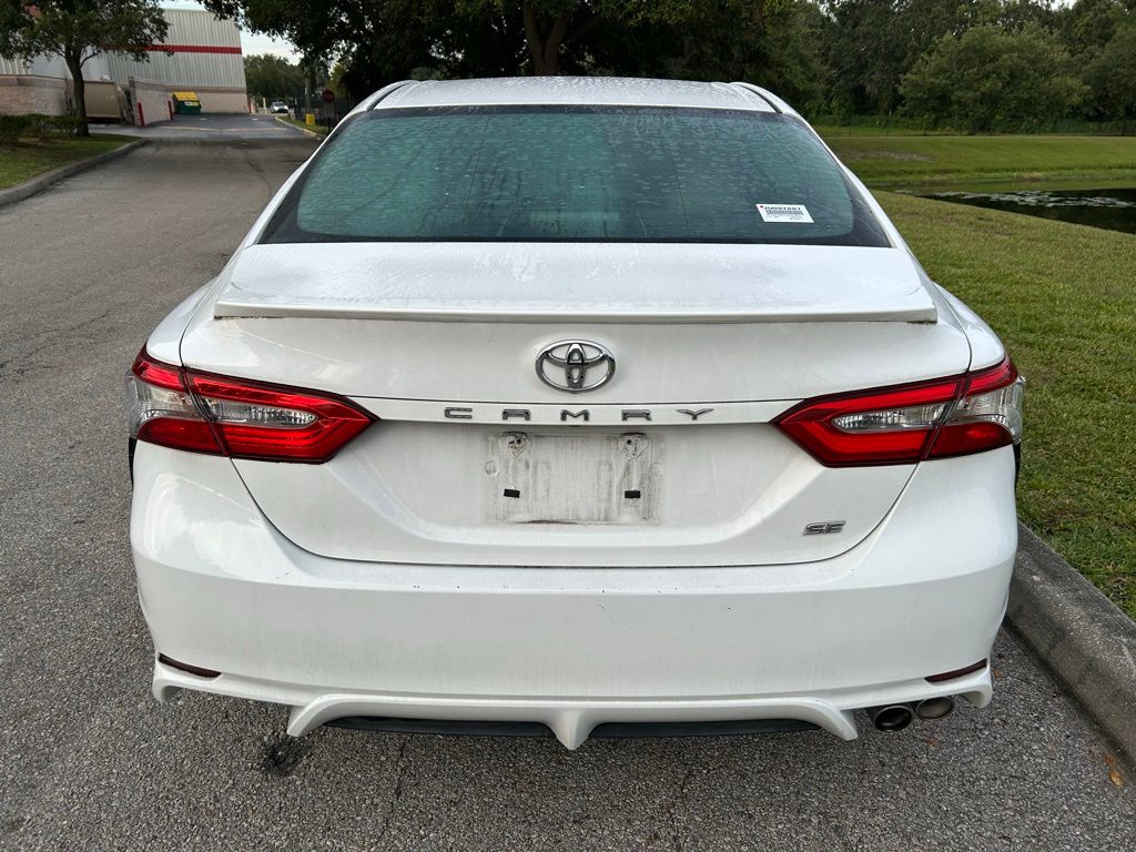 Thumbnail: 2018 Toyota Camry - 4