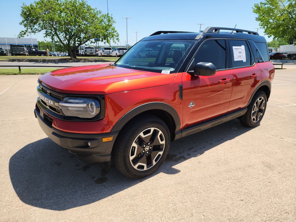 2024 Ford Bronco Sport Outer Banks photo