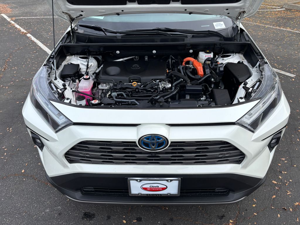 Thumbnail: 2022 Toyota RAV4 - 30