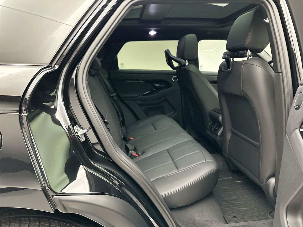 Thumbnail: 2026 Land Rover Range Rover Evoque - 7