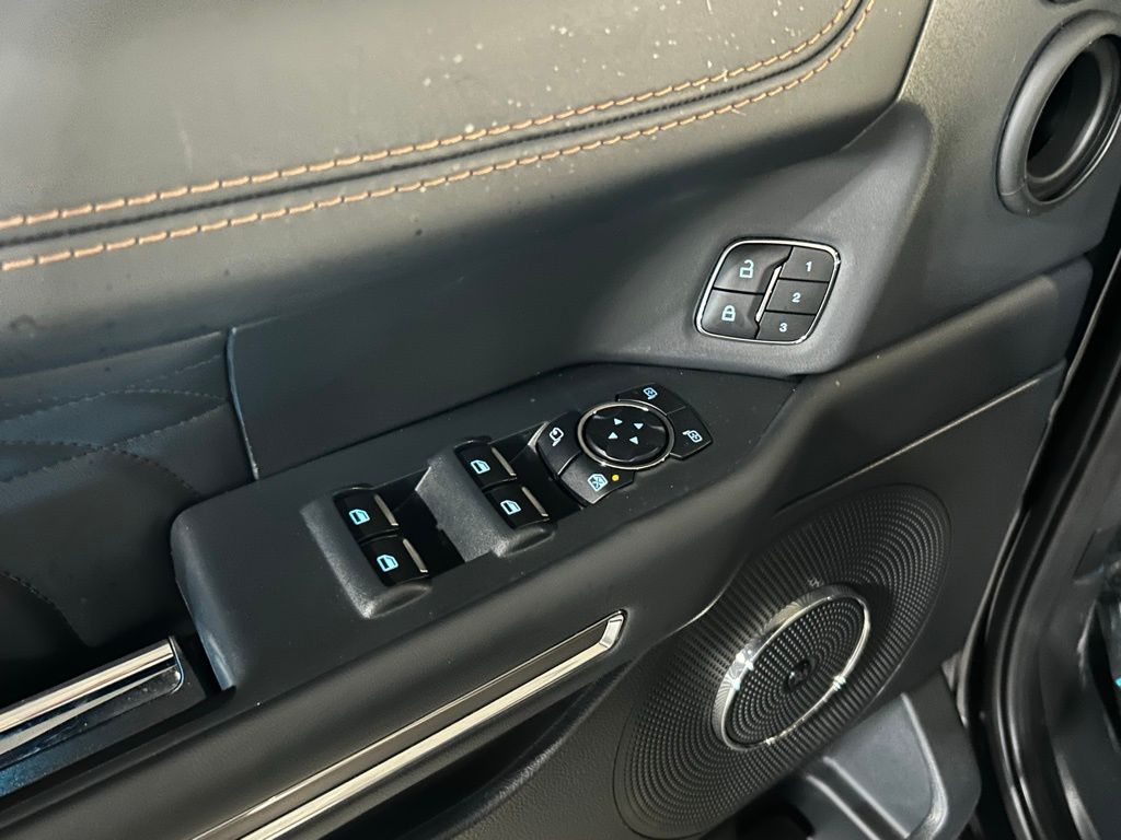 Used 2023 Agate Black Metallic Ford Platinum image 58