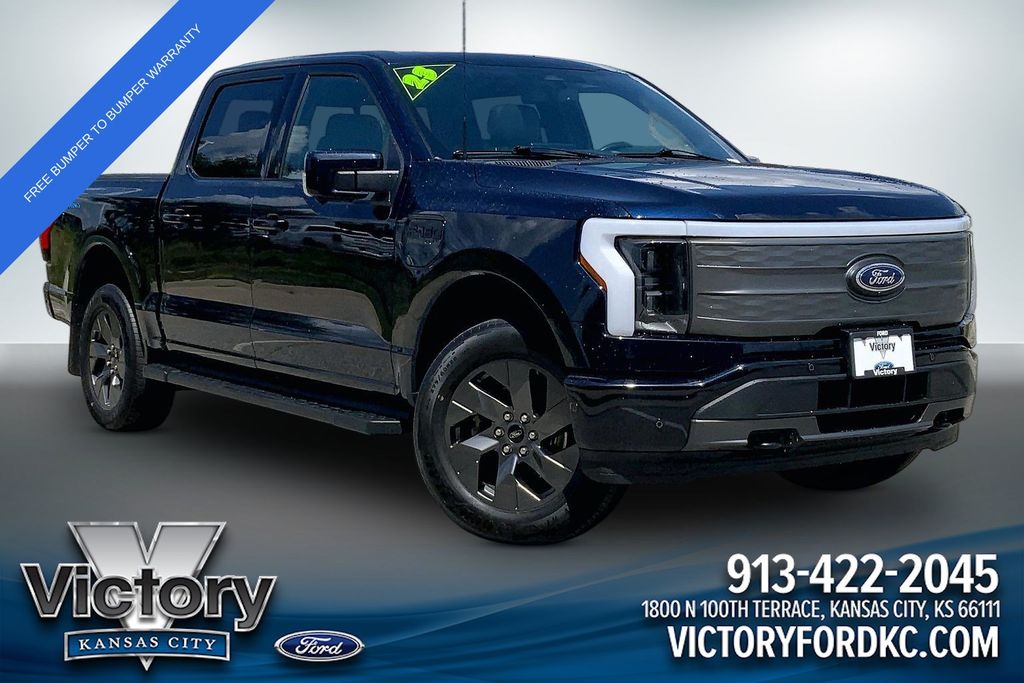 2023 Ford F-150 Lightning Lariat SuperCrew AWD