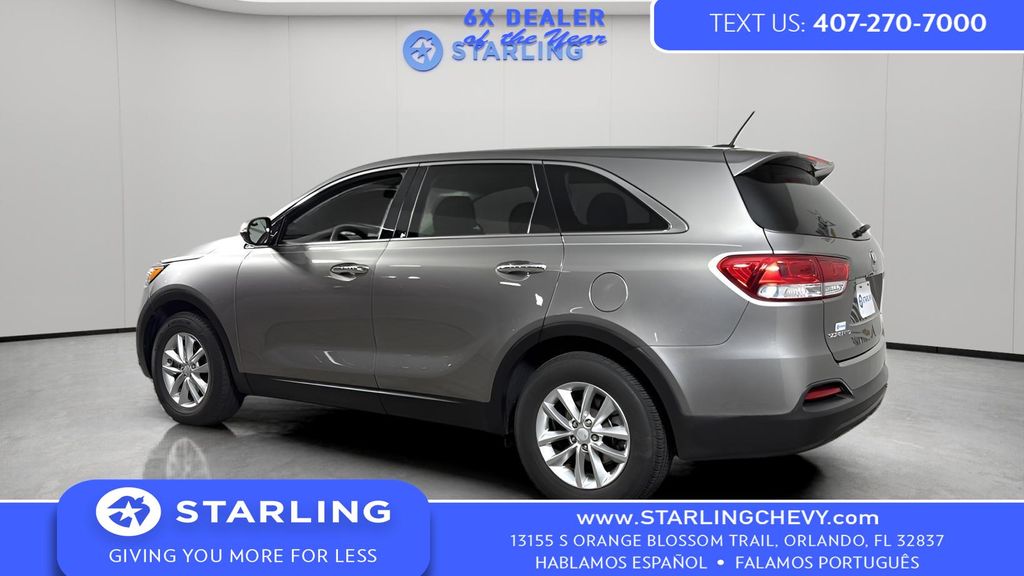 Titanium Silver 2017 Kia Sorento L FWD SUV / Crossover Front-Wheel Drive 6-Speed Automatic