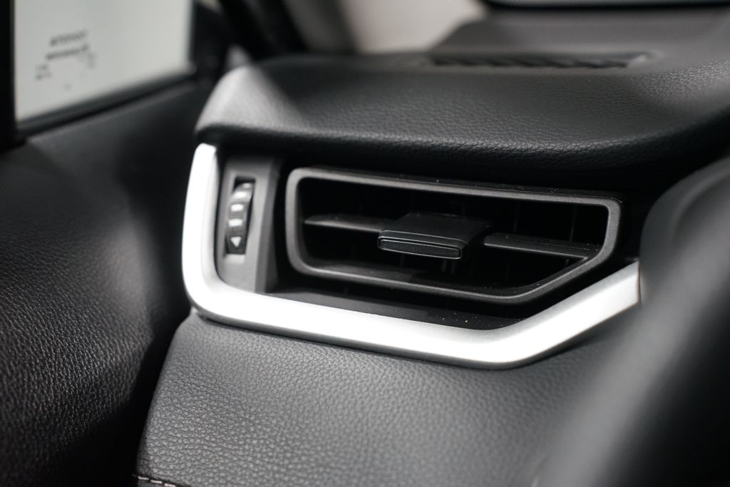 Thumbnail: 2024 Toyota RAV4 - 23