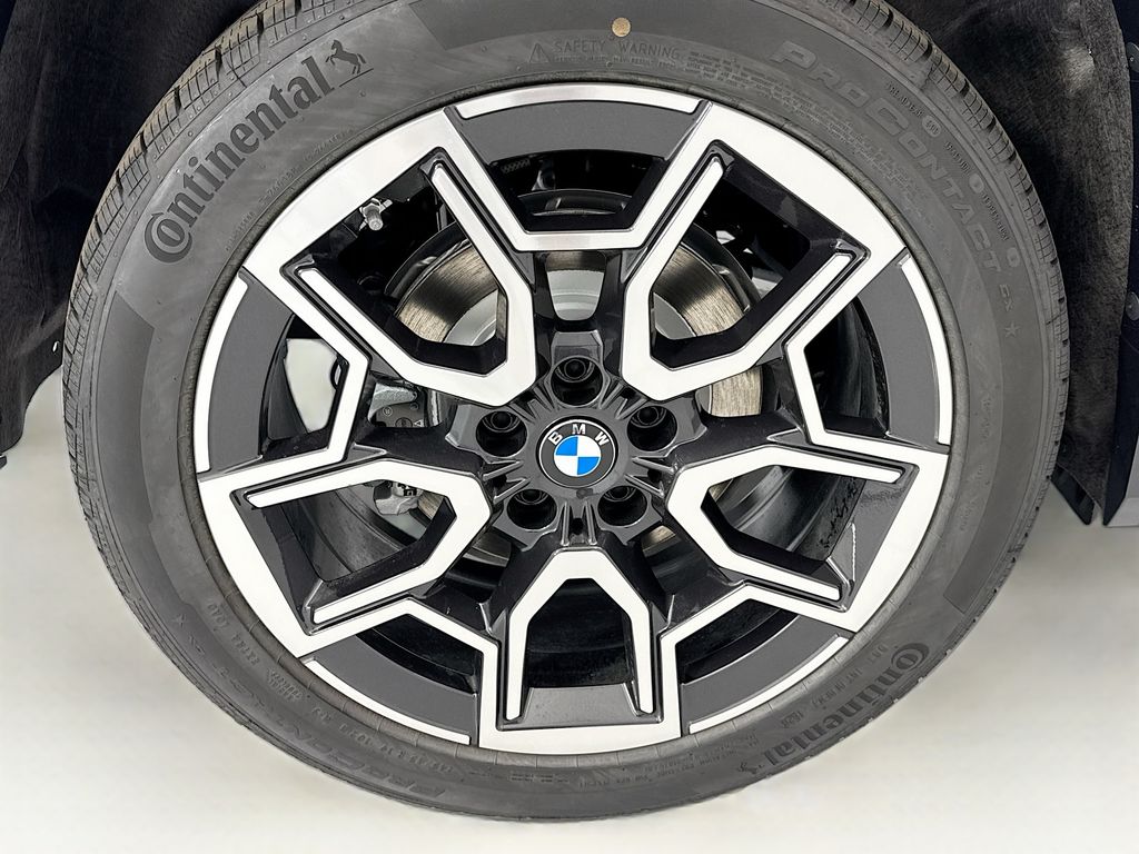 Thumbnail: 2026 BMW X1 - 32