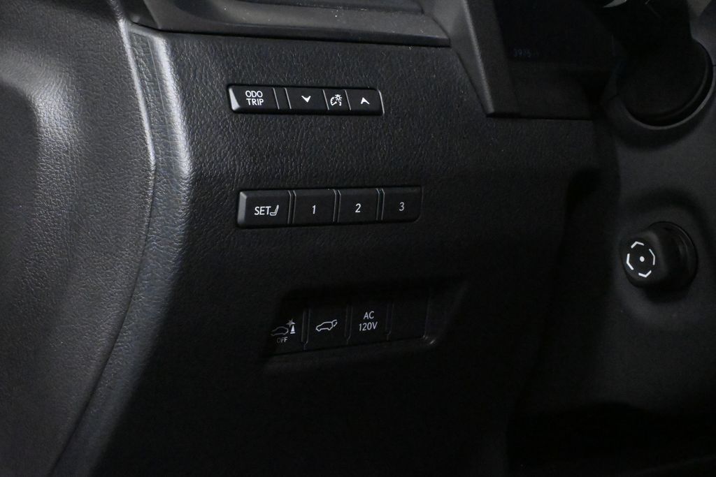 Thumbnail: 2025 Lexus GX - 26