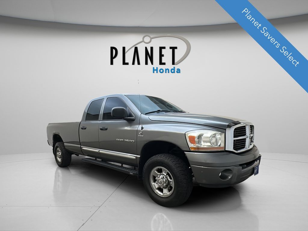 Mineral Gray Metallic Clearcoat 2006 Dodge RAM 2500 Laramie Quad Cab 4WD Pickup Truck Four-Wheel Drive 4-Speed Automatic