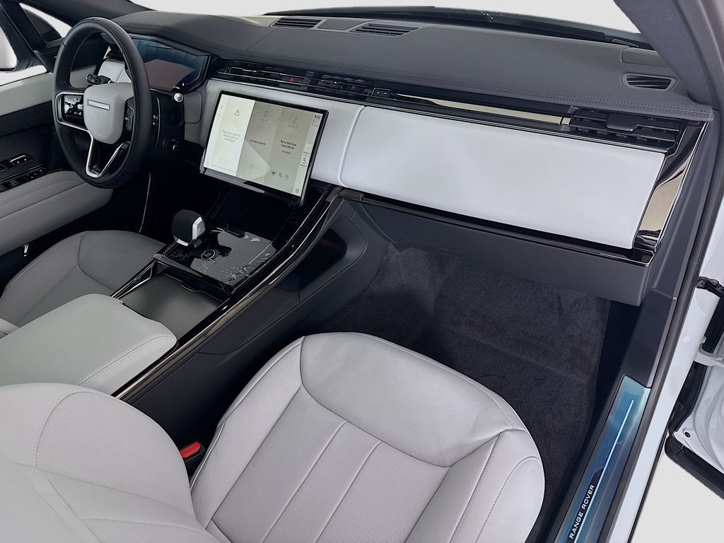 Thumbnail: 2026 Land Rover Range Rover Sport - 17