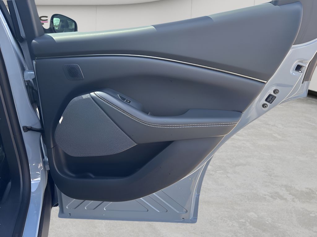 2025 Ford Mustang Mach-E