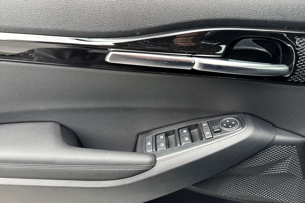 new 2026 Kia Seltos car, priced at $30,385