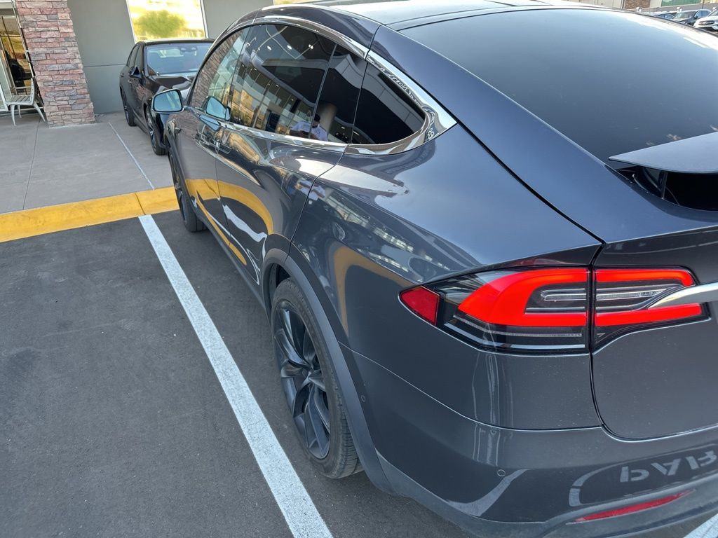 2020 Tesla Model X Long Range 2