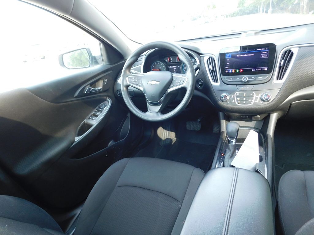 Thumbnail: 2023 Chevrolet Malibu - 7