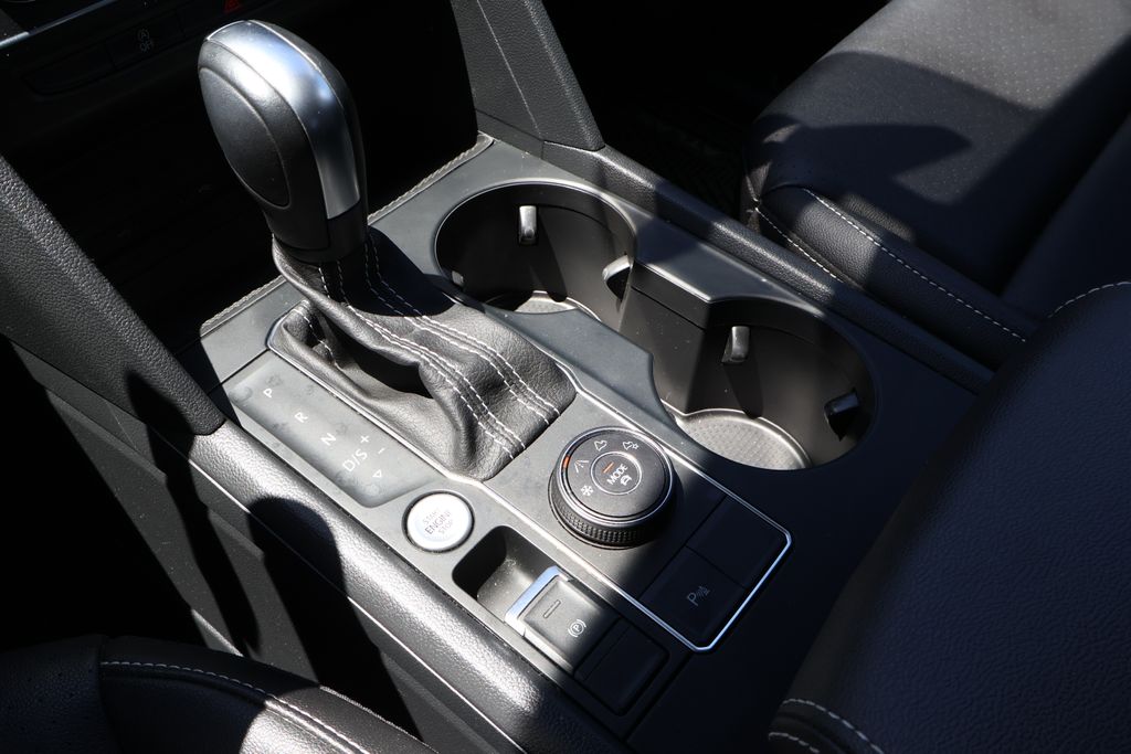 Thumbnail: 2021 Volkswagen Atlas - 25