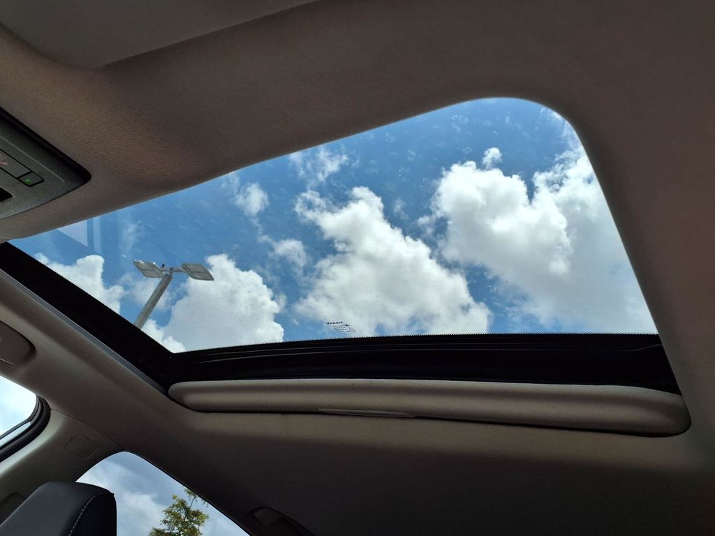 Used 2024 Nissan Altima Sedan