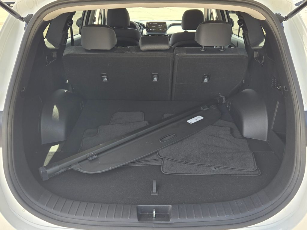 2023 Hyundai Santa Fe - $21,517