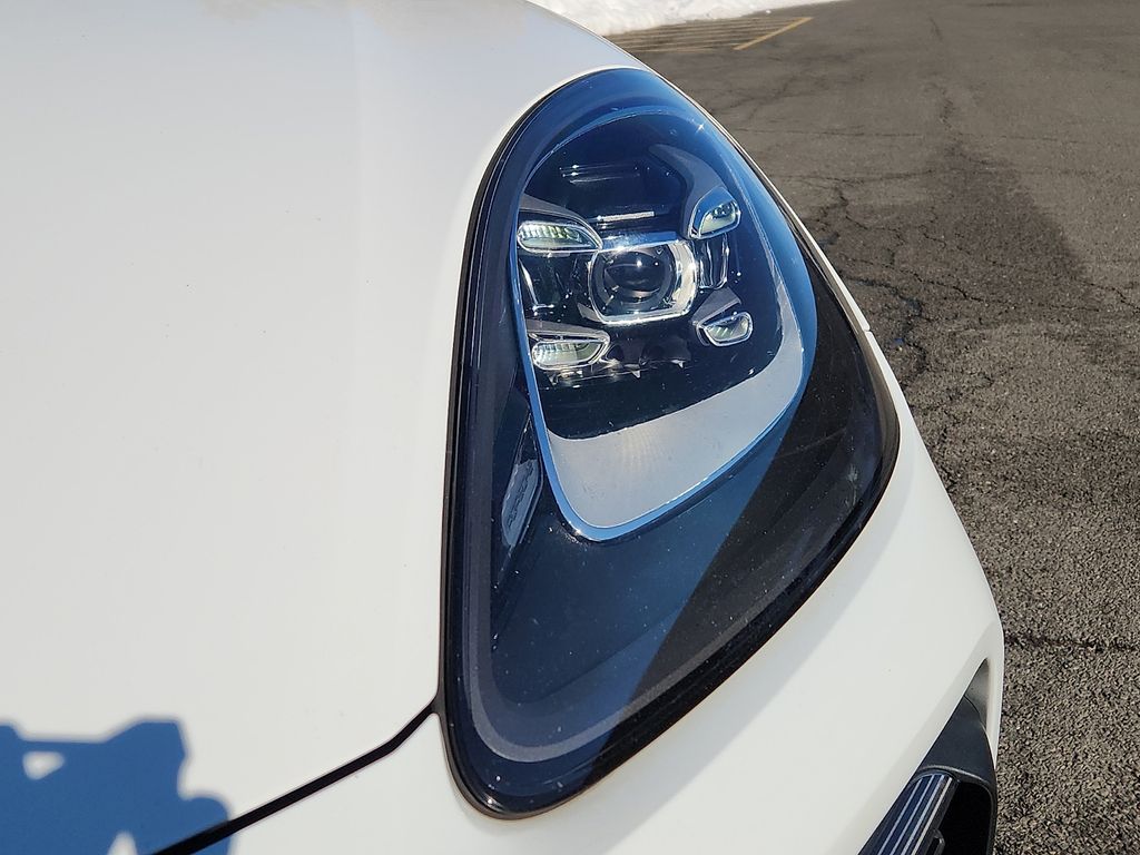 Thumbnail: 2021 Porsche Cayenne - 9