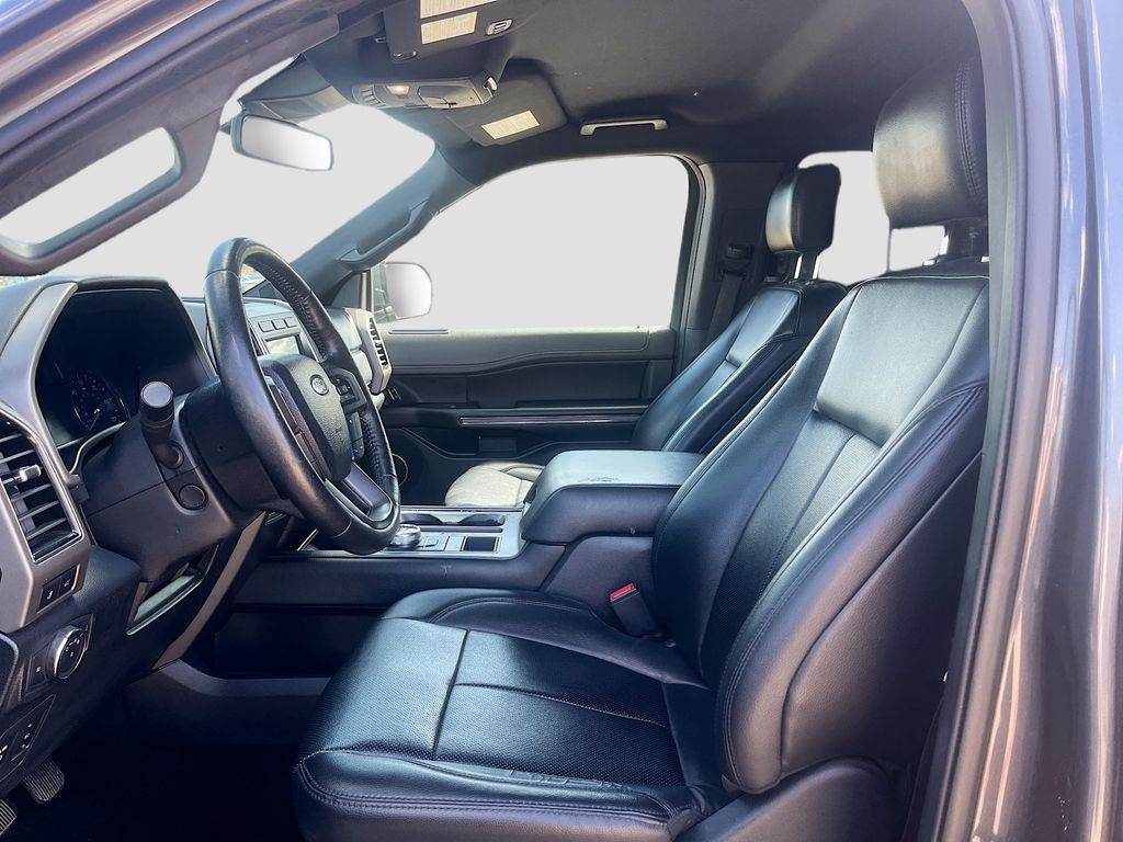 Used 2019 Gray Ford XLT image 22