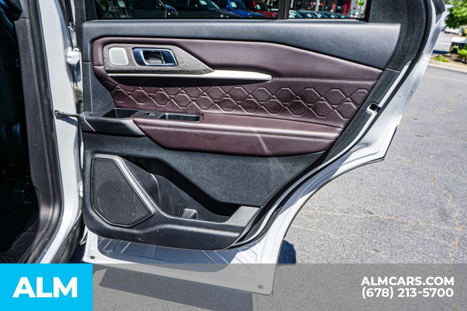 Used 2025 White Ford Platinum image 59