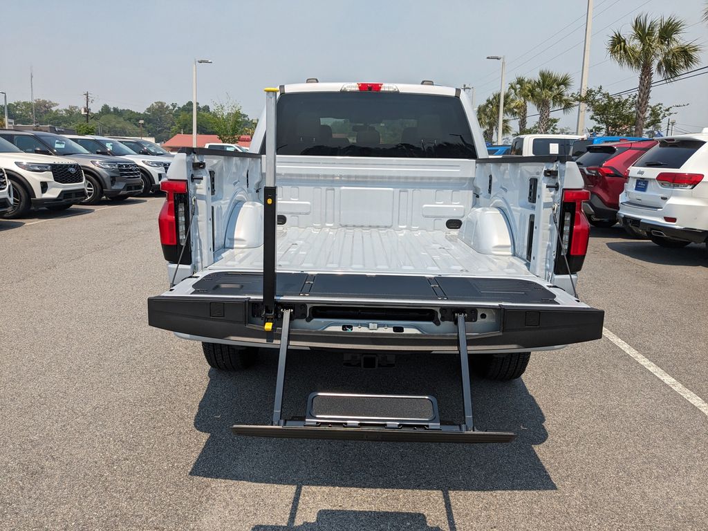 2025 Ford F-150 Lightning XLT
