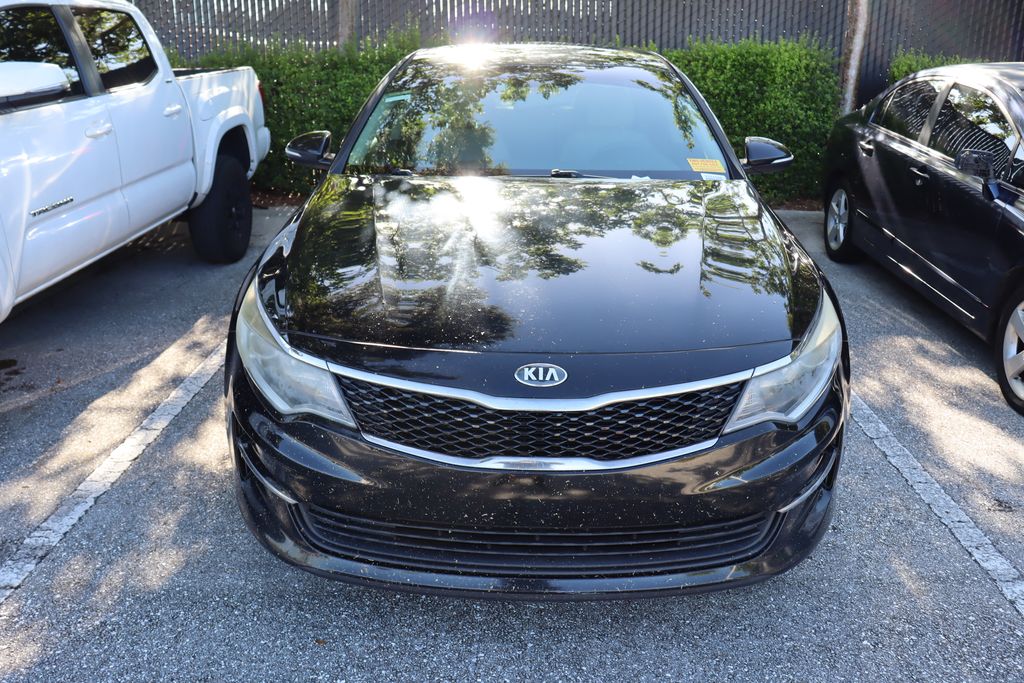 Thumbnail: 2017 Kia Optima - 5