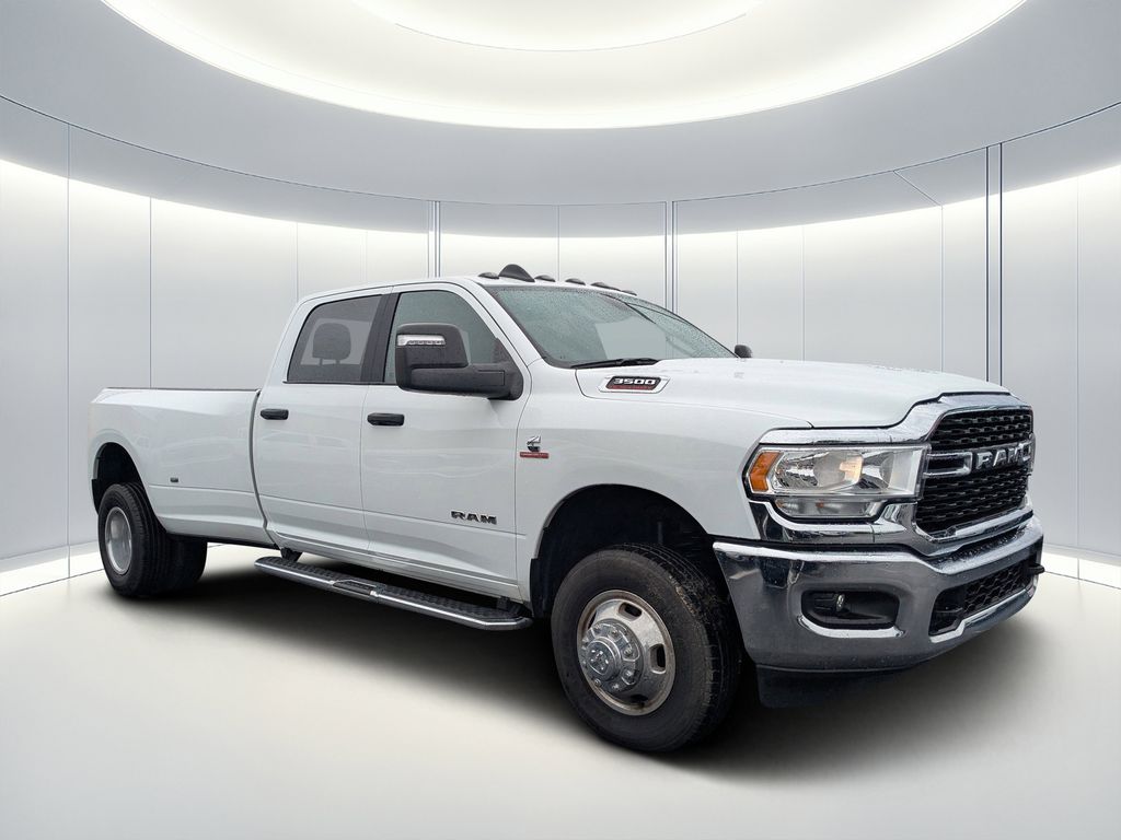 Bright White Clearcoat 2024 RAM 3500 Big Horn Crew Cab LB DRW 4WD Pickup Truck Four-Wheel Drive 6-Speed Automatic