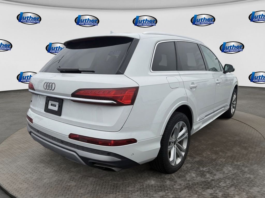 2025 Audi Q7 55 Premium Plus - 4