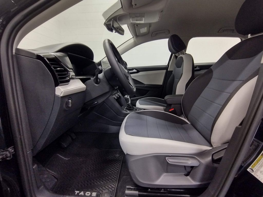 2025 Volkswagen Taos 1.5T S