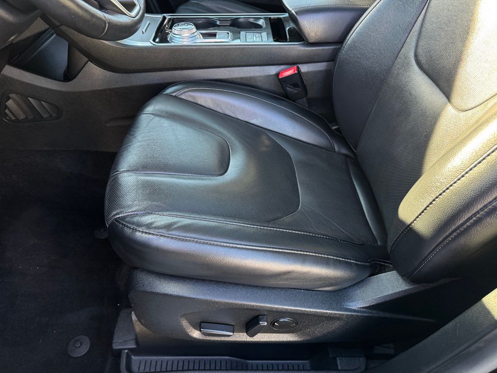 Used 2020 Ford Edge SUV