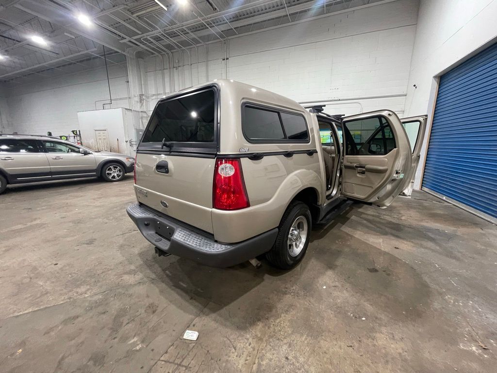 2004 Ford Explorer Sport Trac XLT - Photo 9