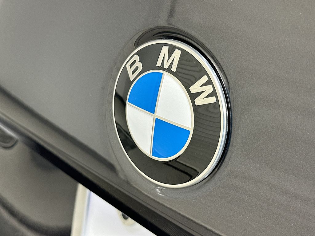 Thumbnail: 2027 BMW 5 Series - 22