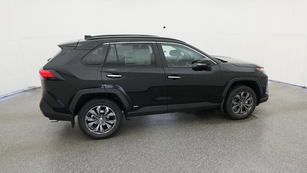 Thumbnail: 2025 Toyota RAV4 - 29