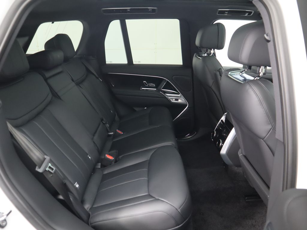 Thumbnail: 2025 Land Rover Range Rover - 23