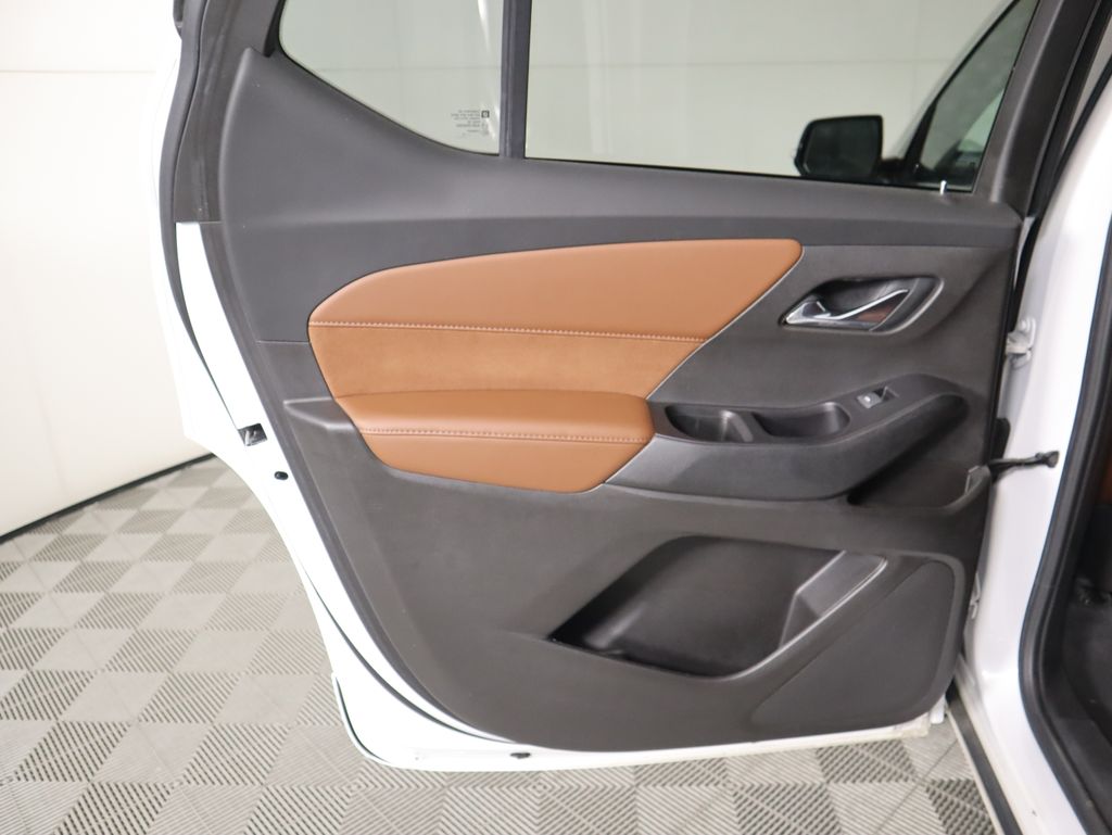 Thumbnail: 2018 Chevrolet Traverse - 26
