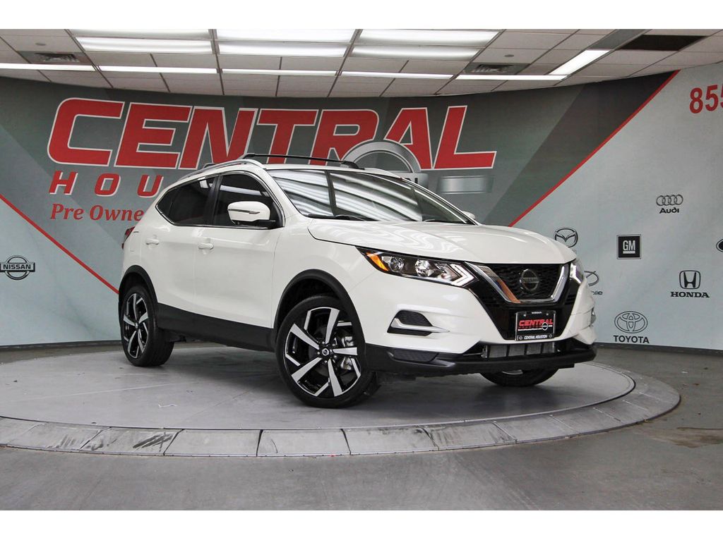2022 Nissan Rogue Sport SL White at Monument Chevrolet