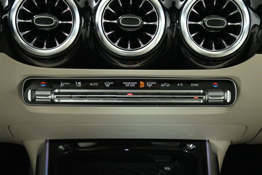 Thumbnail: 2026 Mercedes-Benz GLA - 23