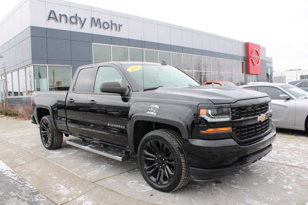 2016 Chevrolet Silverado 1500 Custom Double Cab 4WD