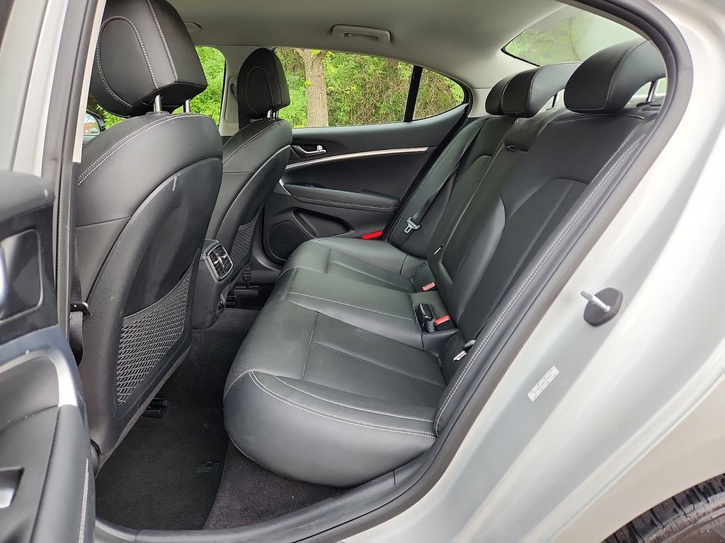 Thumbnail: 2019 Genesis G70 - 10