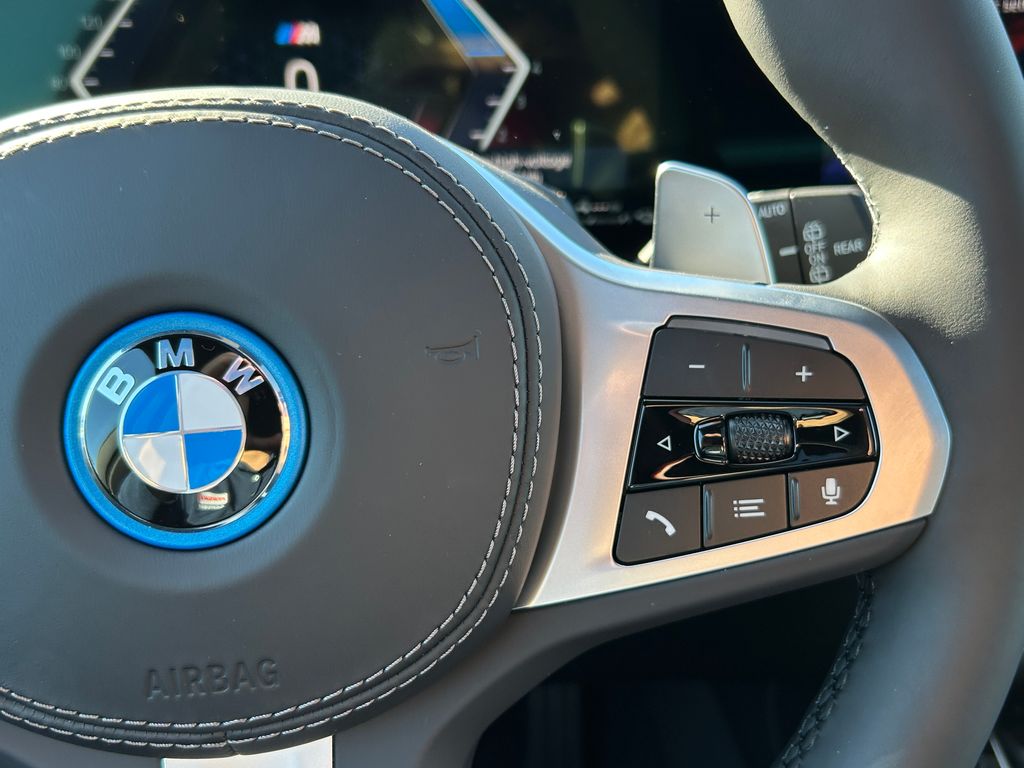 Thumbnail: 2026 BMW X5 - 20
