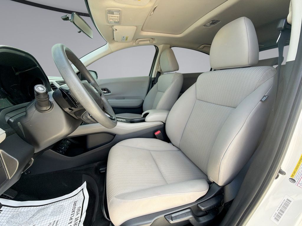 Thumbnail: 2017 Honda HR-V - 30