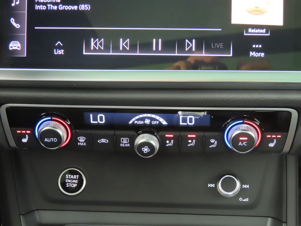 Thumbnail: 2025 Audi Q3 - 22