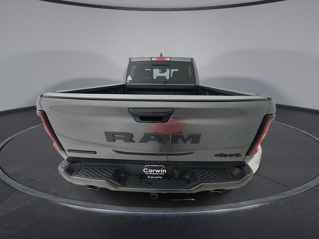 View vehicle photo 7